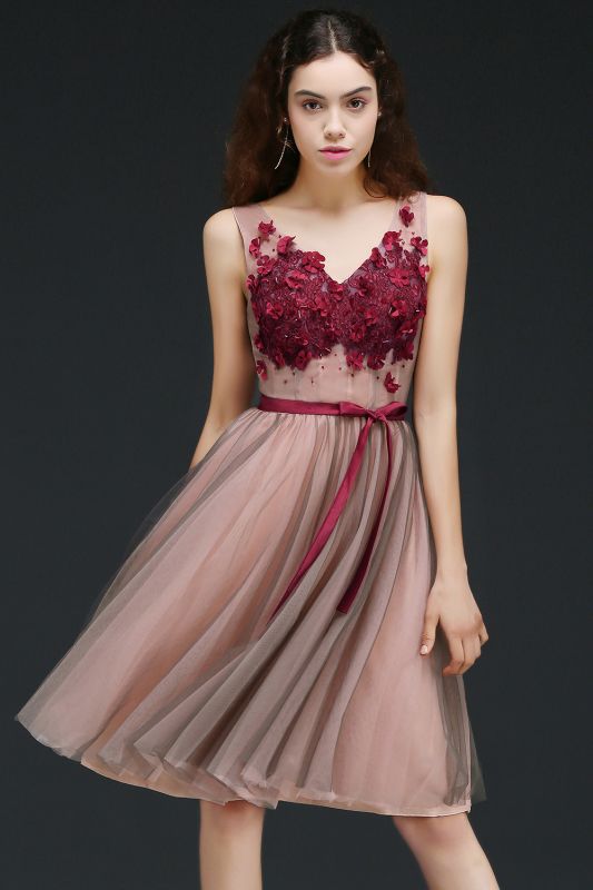 Tulle V-neck Knee-length Princess Homecoming Dress with a Self-tie Belt
