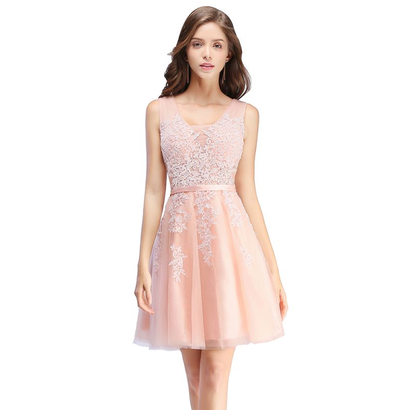 A-line Knee-length Tulle Prom Dress with Appliques