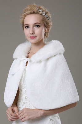 Elegantes abrigos de boda de novia de tul blanco cálido medio mangas_3