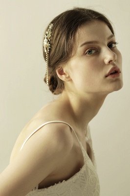 Beautiful Alloy Special Occasion Hairpins Headpiece with Rhinestone_1